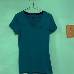 Nike pro v neck